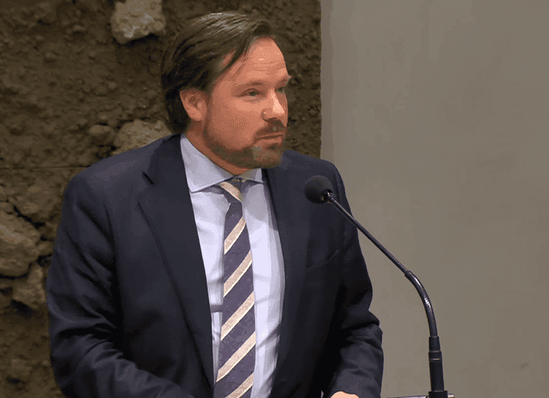 Diederik Boomsma spreekt tweede kamer toe