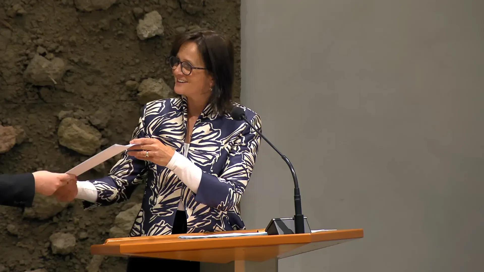 APB Nicolien van Vroonhoven spreekt in Tweede kamer